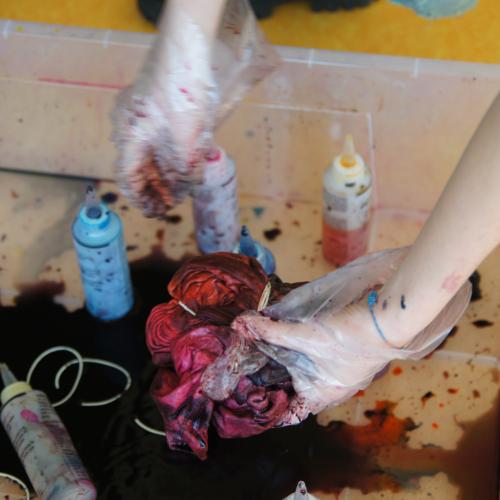 Batiken und Bleach Dye
