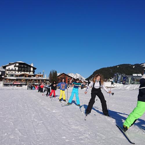 Alle in einer Reihe , beim Üben des richtigen Abdrucks