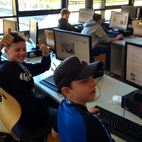 4c nimmt am Programmierwettbewerb teil