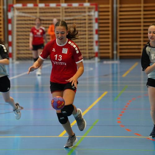 © ep Vivienne im Angriff
