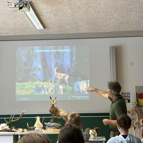 Jäger in der Schule