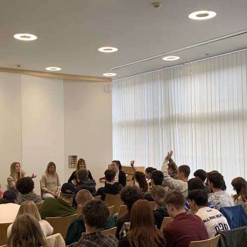 Podiumsdiskussion