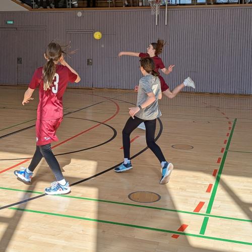 schneller Angriff des BRG Telfs