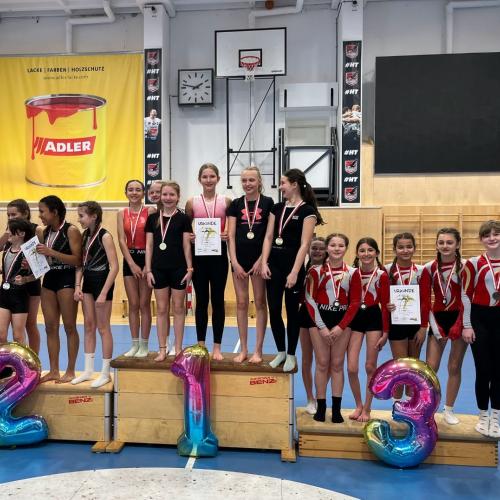 Alle Podiumsteams beim Turn 10