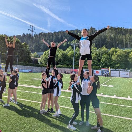 Cheerleader 01