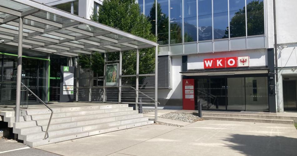 Vor der WKO